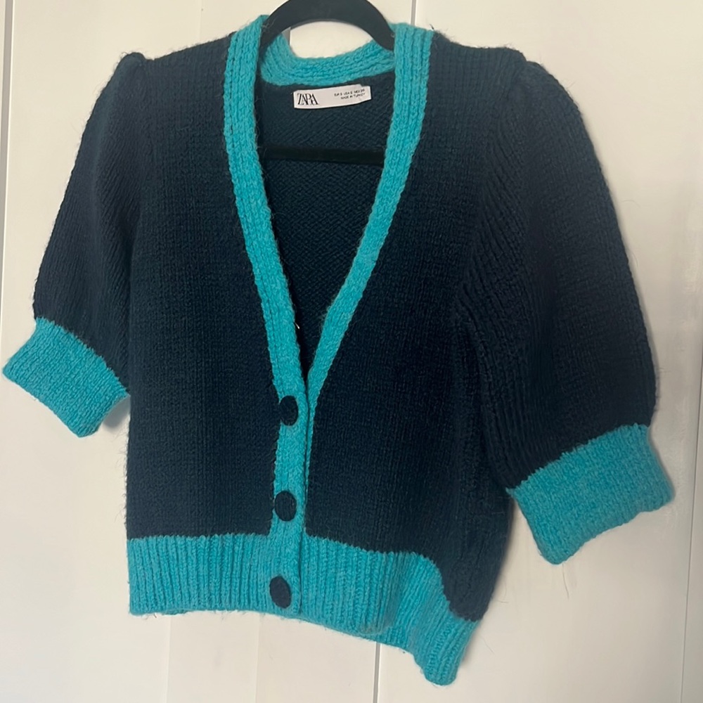 Zara V neck sweater size S